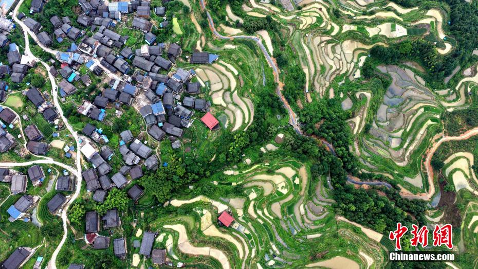 Picturesque scenery of terraces in S China’s Guangxi