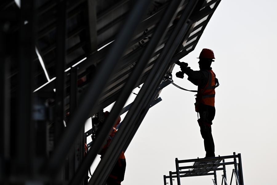 Photovoltaic projects transform sandy terrain into 