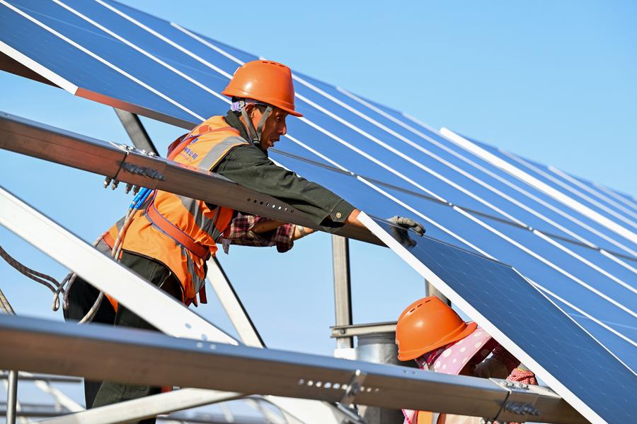 Photovoltaic projects transform sandy terrain into 