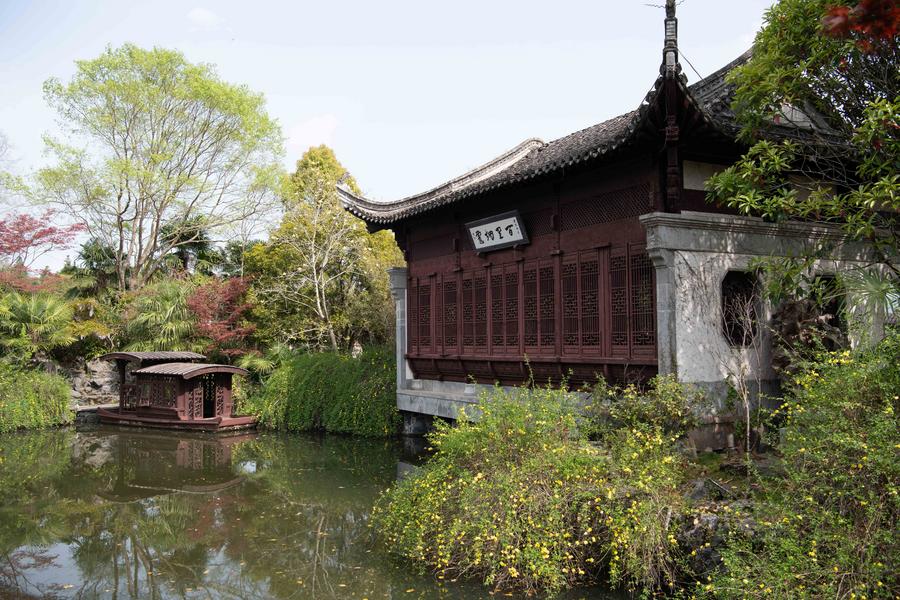 Hui-style garden connects international visitors with Chinese culture and aesthetics