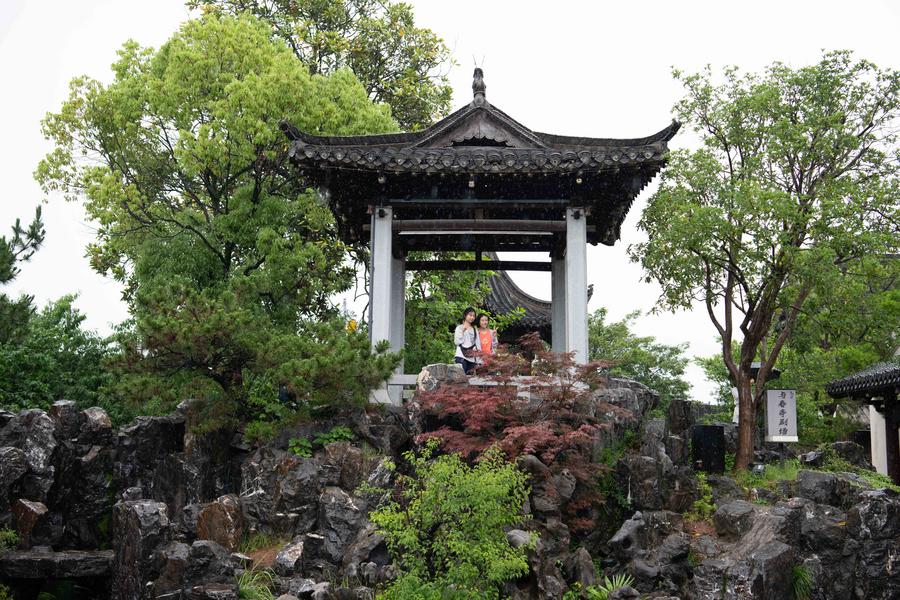 Hui-style garden connects international visitors with Chinese culture and aesthetics