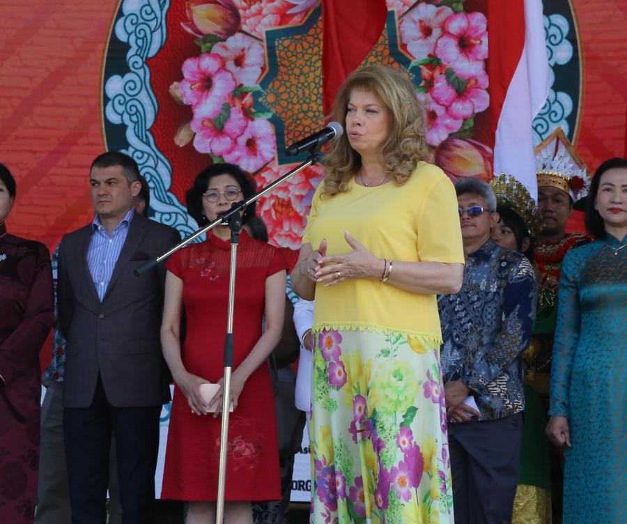Colorful cultures shine at Asian Festival in Sofia