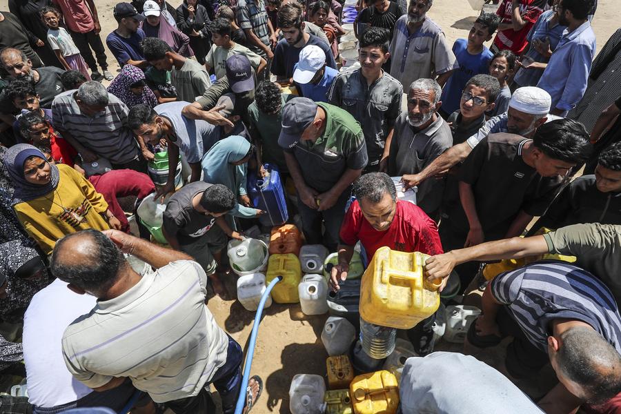Assault on Gaza continues amid lack of food, fuel, medical supplies: UN