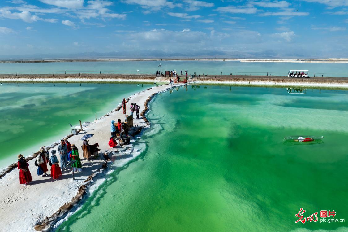 Emerald glow of Malan Jade Lake, NW China's Qinghai