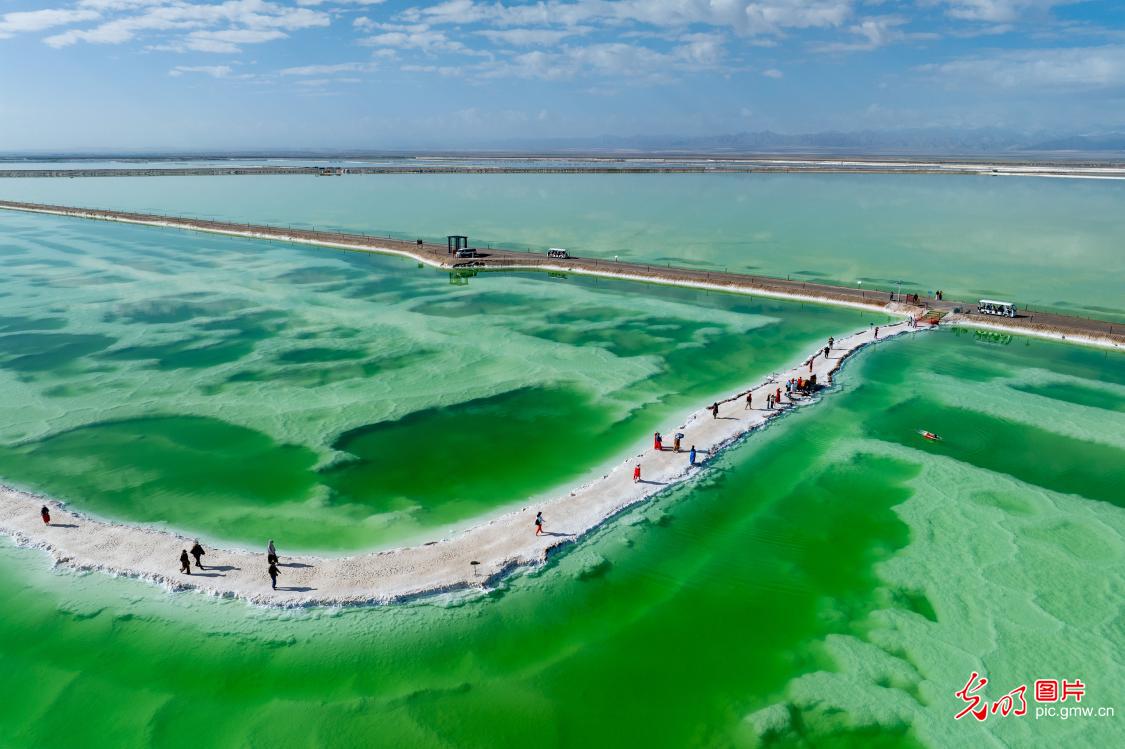 Emerald glow of Malan Jade Lake, NW China's Qinghai
