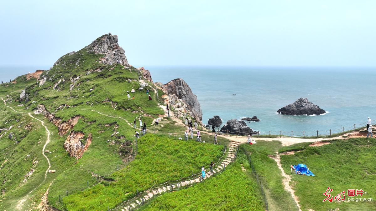 Hidden island paradise of four islets off east China's Fujian coast