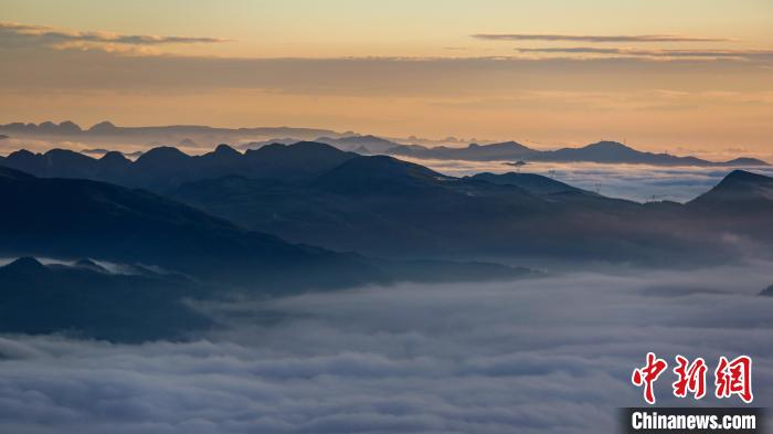 Scenery of Liupanshui in mist after rainfall in SW China’s Guizhou