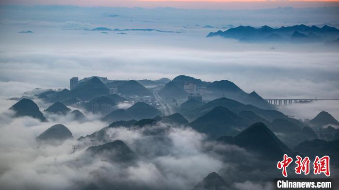 Scenery of Liupanshui in mist after rainfall in SW China’s Guizhou