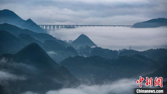 Scenery of Liupanshui in mist after rainfall in SW China’s Guizhou