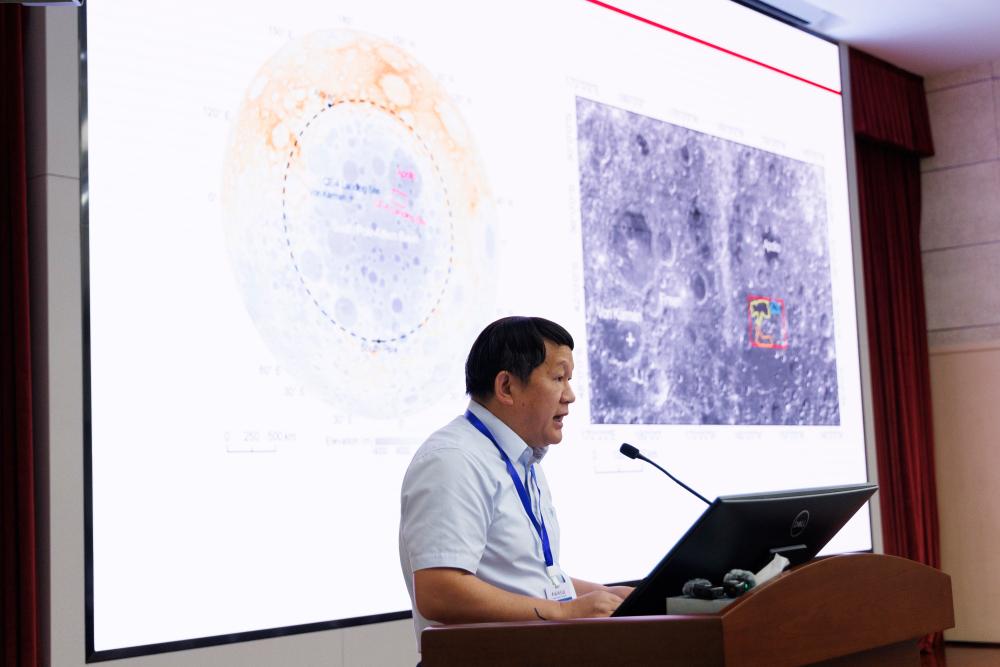 China's Chang'e-6 sheds first light on evolution history of moon's far side