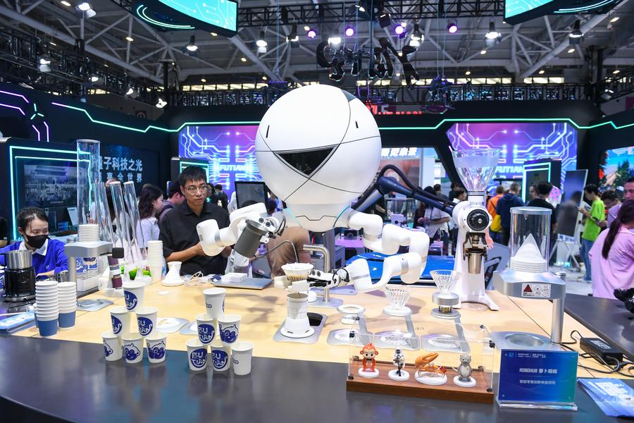 China's innovation-driven growth provides new opportunities for global investors: British business leader