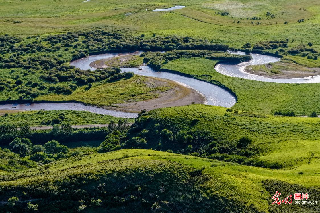 Picturesque grasslands in N China’s Inner Mongolia