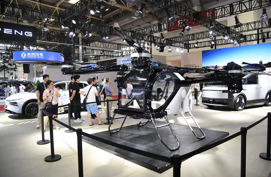 China draws foreign investors as evolving economy meets proactive policies