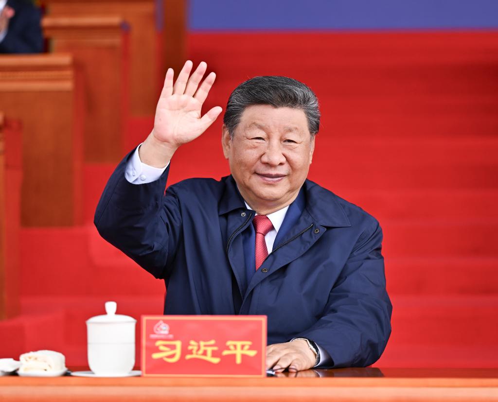Xi attends grand gathering to celebrate Xizang Autonomous Region's 60th founding anniversary