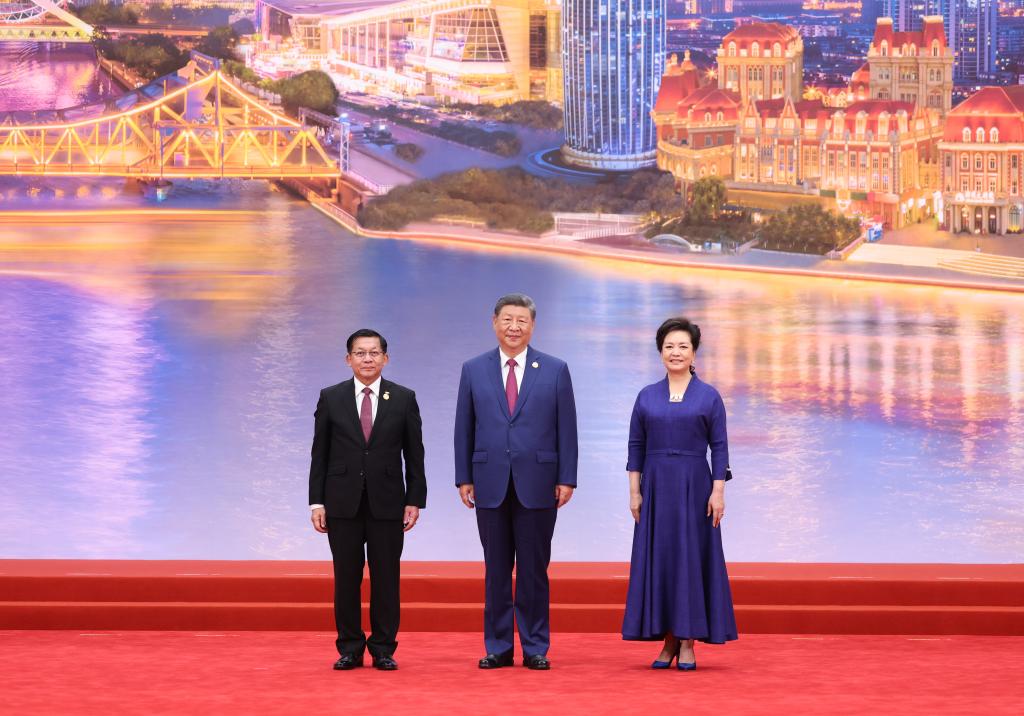 Xi says SCO bears greater responsibilities for peace, development