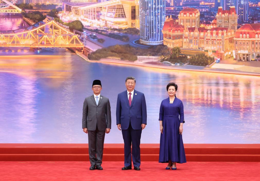 Xi says SCO bears greater responsibilities for peace, development