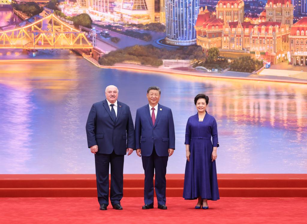 Xi says SCO bears greater responsibilities for peace, development