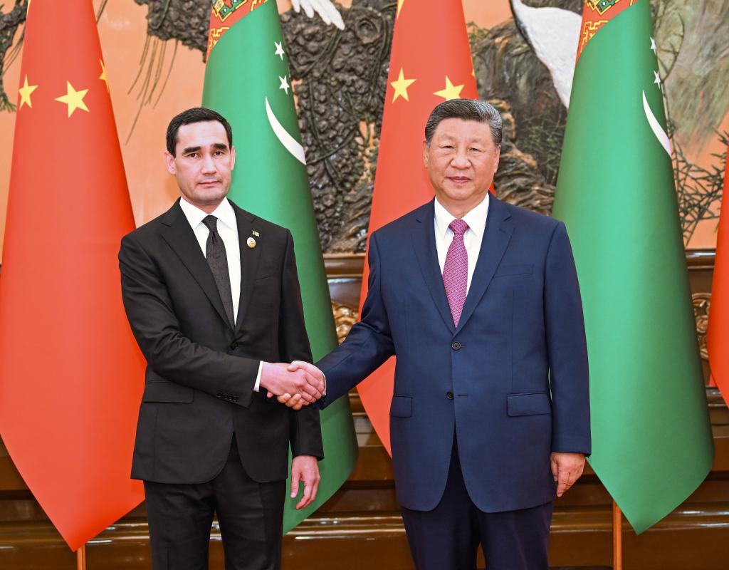 Xi meets Turkmen president