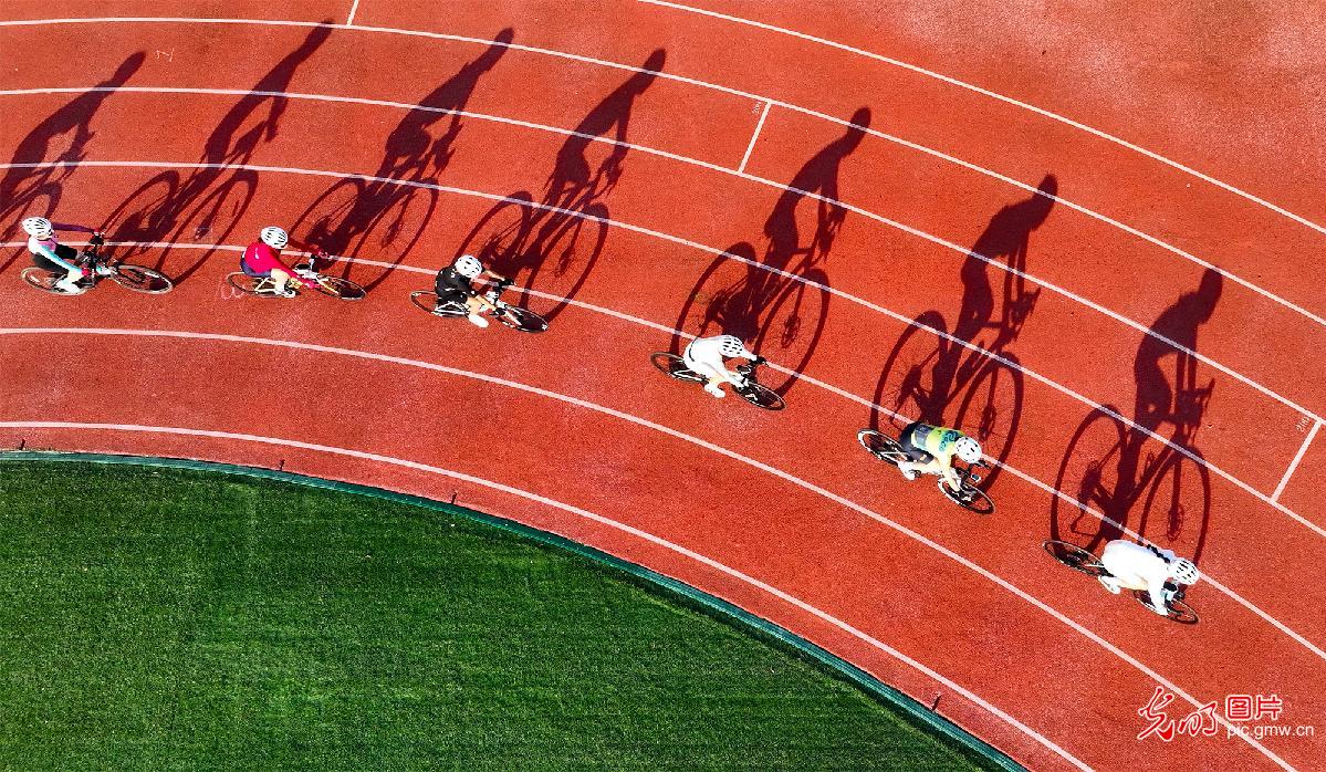 Cyclists across China celebrate World Cycling Day, promoting green lifestyles