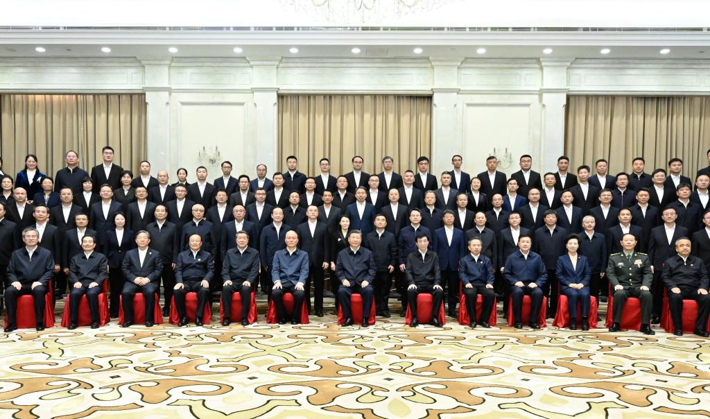 Xi urges concerted efforts to better build beautiful Xinjiang