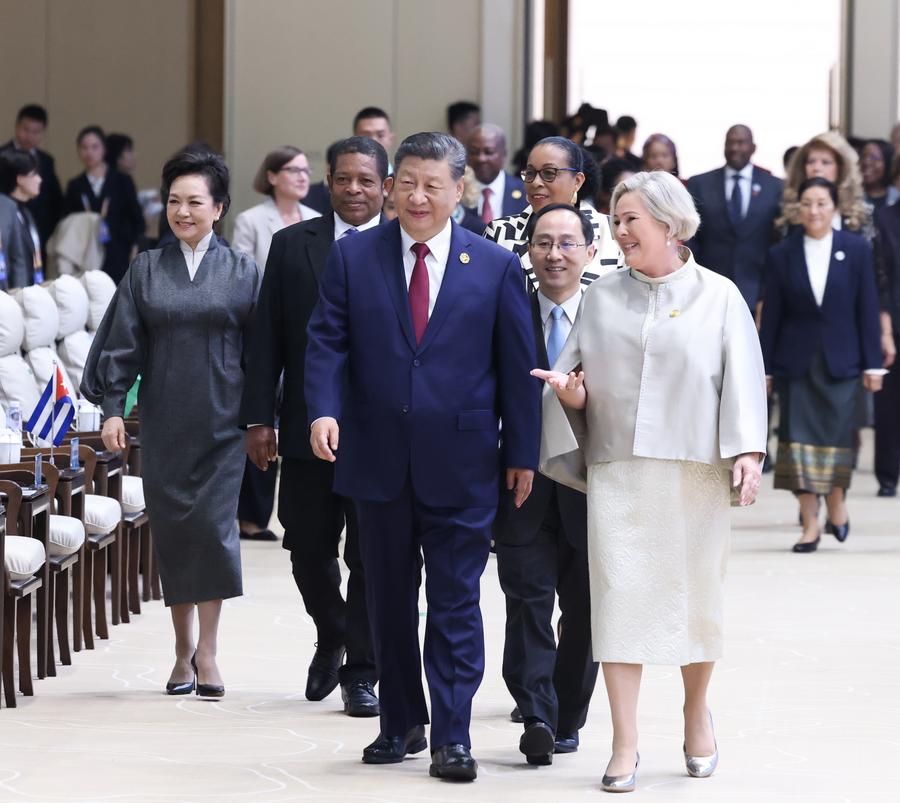 Xi underscores shared global duty to advance women's development at Beijing meeting