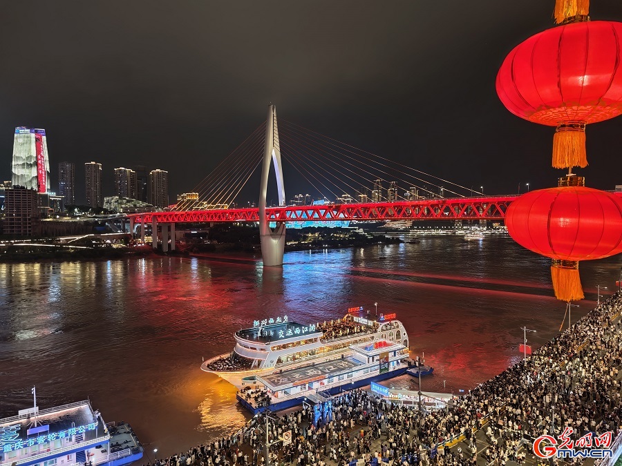 Night view of Hongyadong comple in SW China's Chongqing