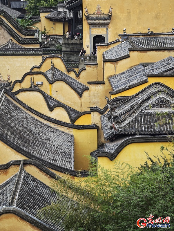 Historic Huguang Guild Hall showcases Chongqing's traditional charm