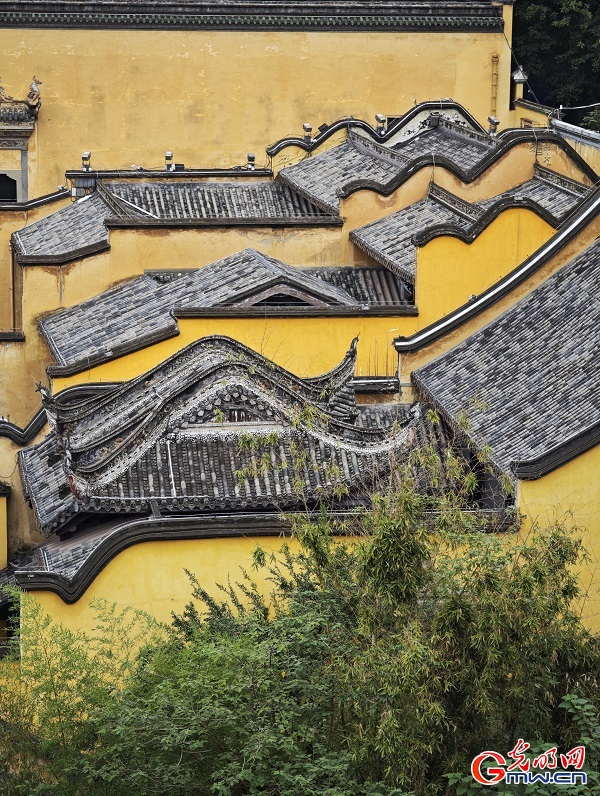 Historic Huguang Guild Hall showcases Chongqing's traditional charm