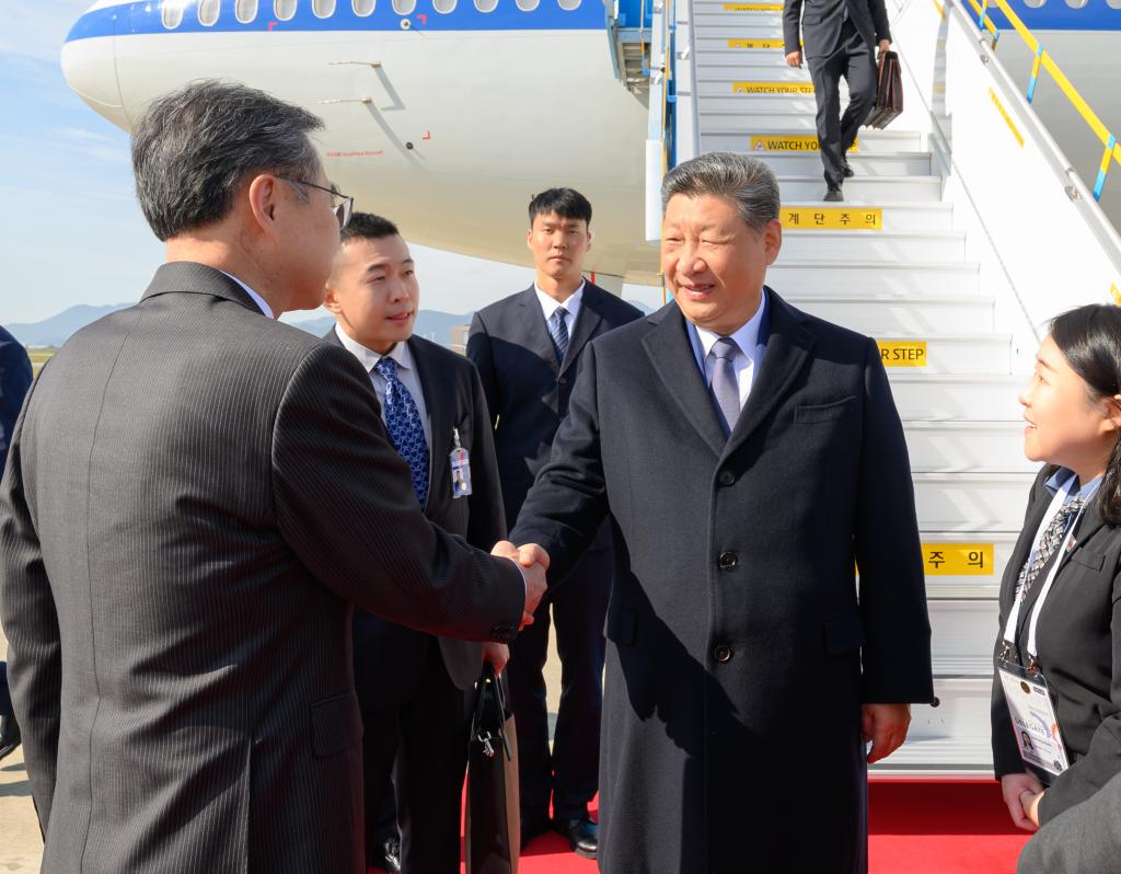 Xi lands in South Korea for APEC meeting, state visit