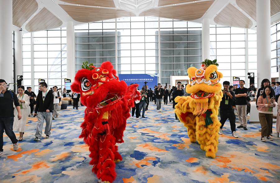 Guangzhou Baiyun Airport launches Terminal 3, fifth runway