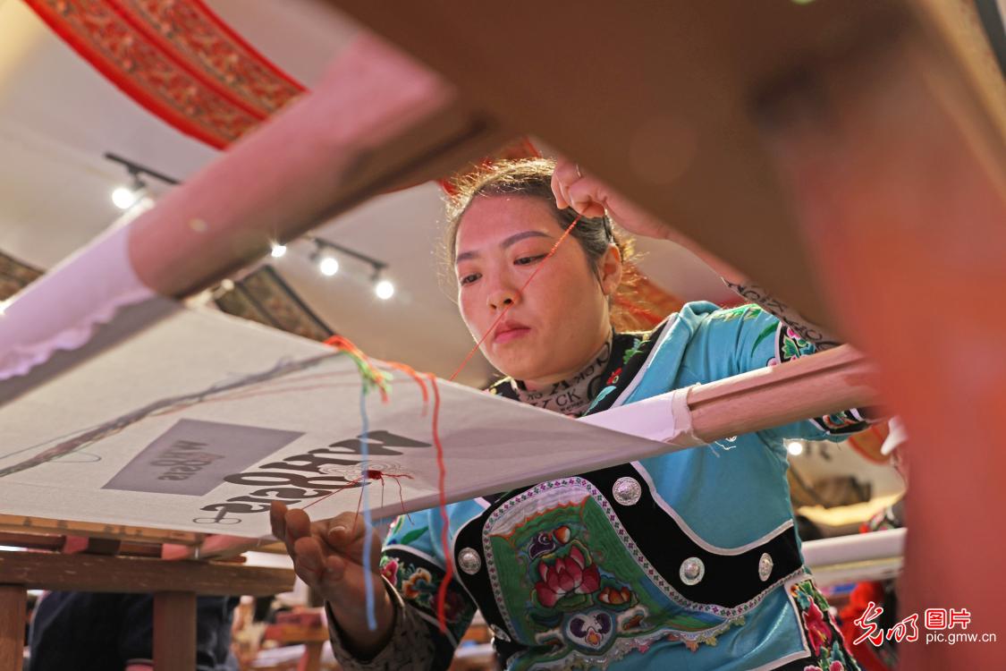 Miao embroidery skills competition carried out in SW China's Chongqing Miao embroidery skills competition carried out in SW China's Chongqing