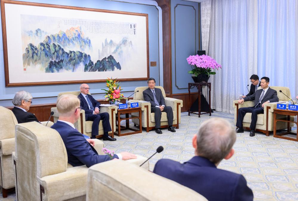 Vice premier says China continues deepening capital market reform