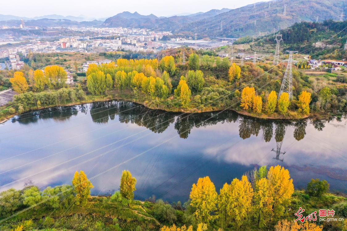Picturesque autumn landscapes across China showcase vibrant ecological beauty