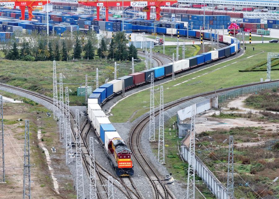 Accelerating China-Europe freight trains boost Belt and Road trade