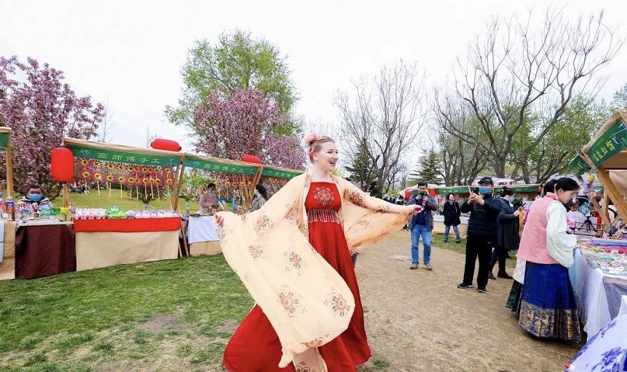 Beijing Women and Children Development Base: Beijing Garden of World’s Flowers Beijing Women and Children Development Base: Beijing Garden of World’s Flowers