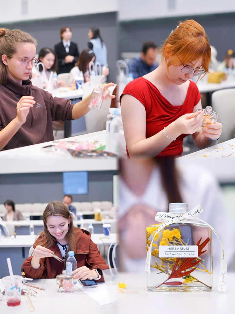 Foreigners experience floating flower scented bottle DIY in Longgang, SE China's Shenzhen Foreigners experience floating flower scented bottle DIY in Longgang, SE China's Shenzhen