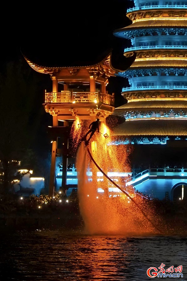 Molten iron lights up night sky at Wunvzhou scenic area Molten iron lights up night sky at Wunvzhou scenic area