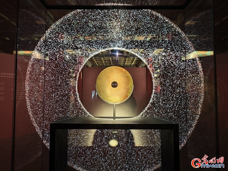 Exhibition traces a century of stewardship at the Palace Museum