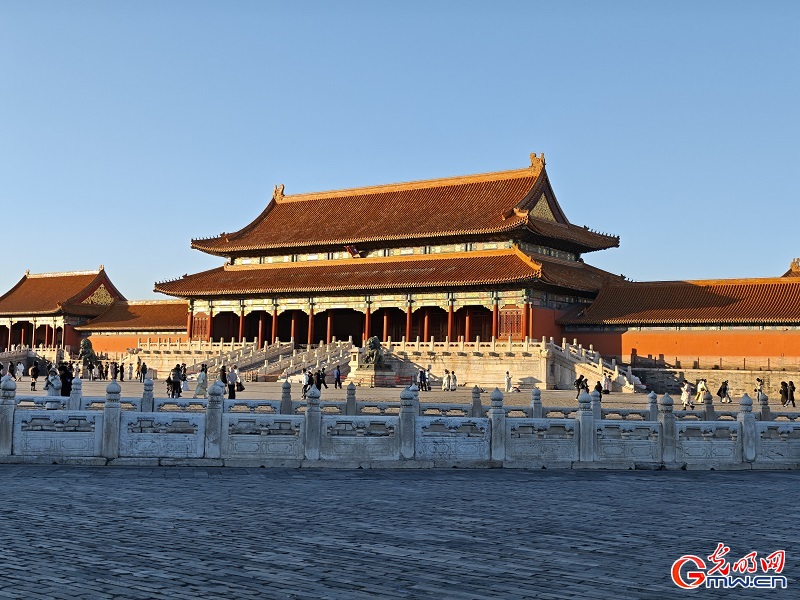 In pics: Sunset glow bathes Palace Museum