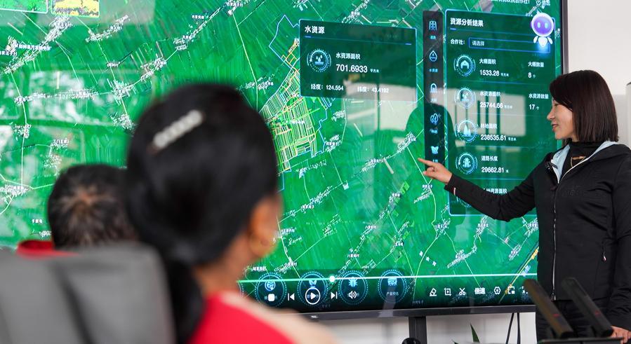 Yearender: Tech-driven rural revitalization takes roots across China