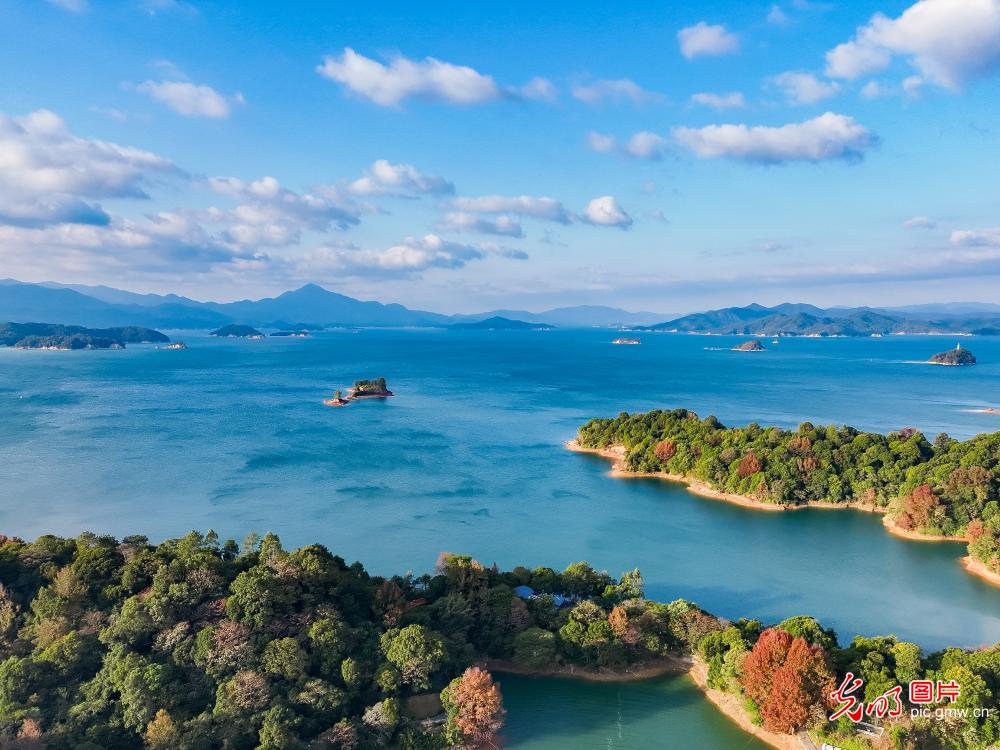 Wanlyu Lake shines amid lush scenery in S China's Guangdong