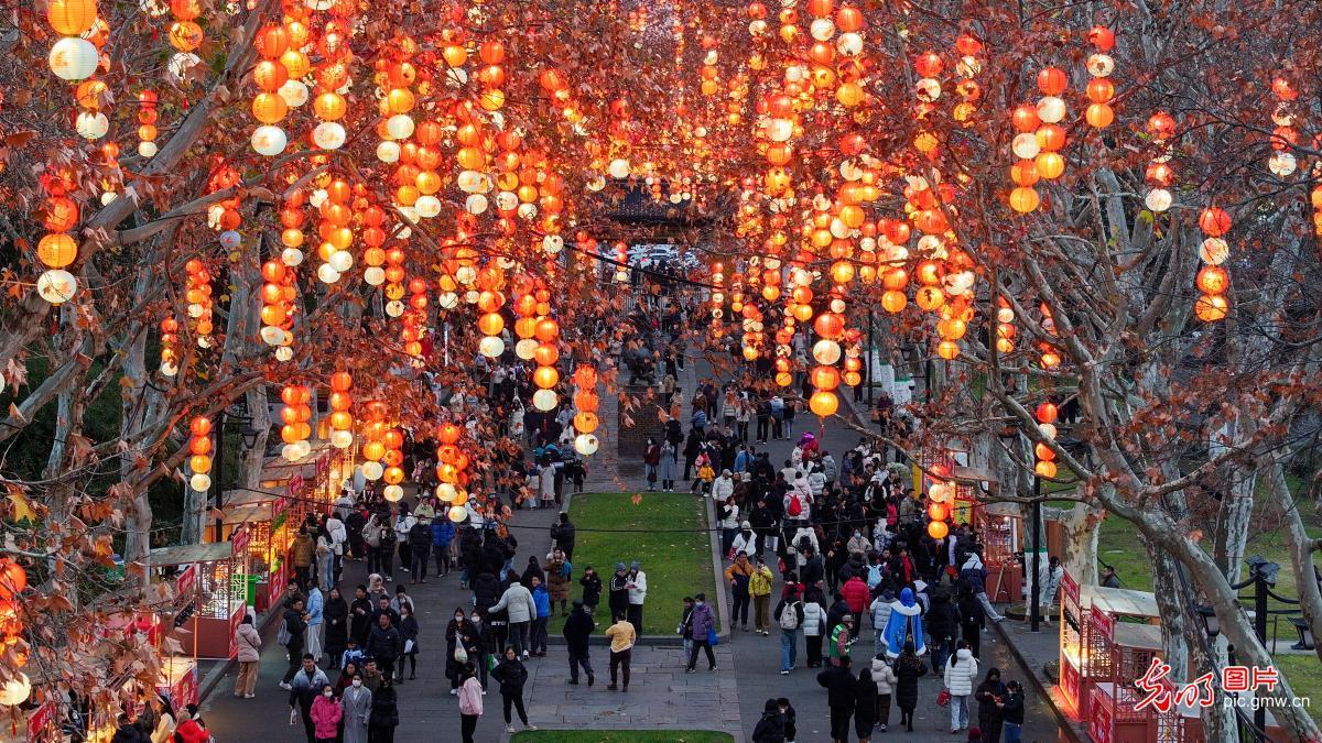 Festive traditions spark strong start for China's cultural tourism in new year Festive traditions spark strong start for China's cultural tourism in new year