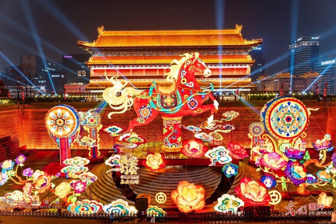 Festive traditions spark strong start for China's cultural tourism in new year Festive traditions spark strong start for China's cultural tourism in new year