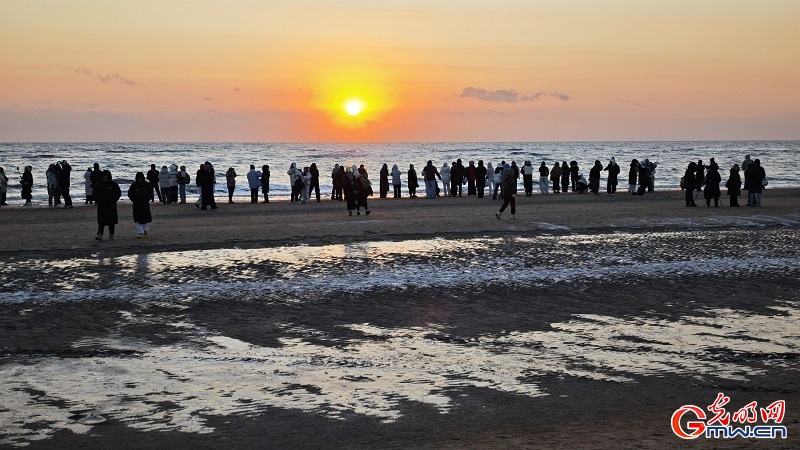Sunrise over winter coast of Anaya