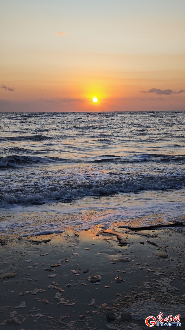 Sunrise over winter coast of Anaya