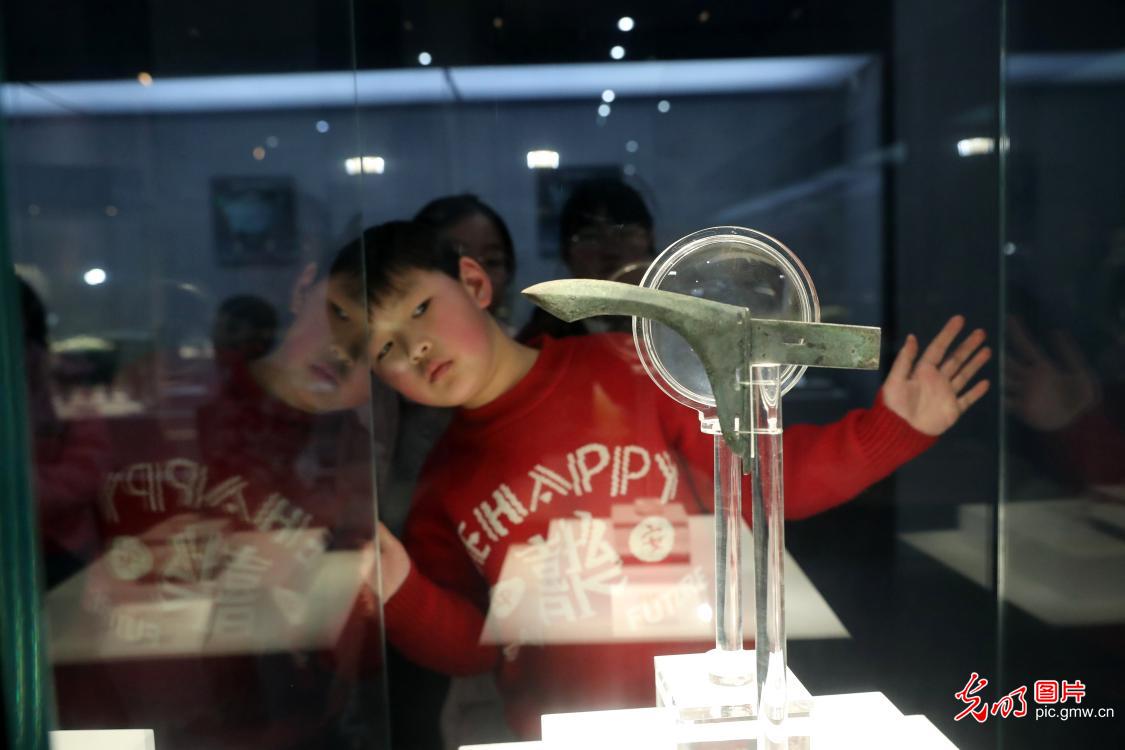 Museum visit brings cultural heritage to life for students