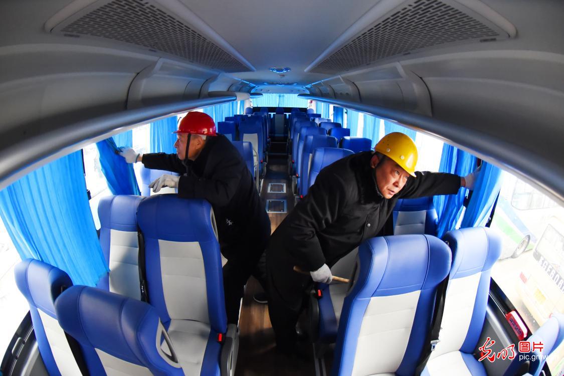 China gears up for 2026 Spring Festival travel rush