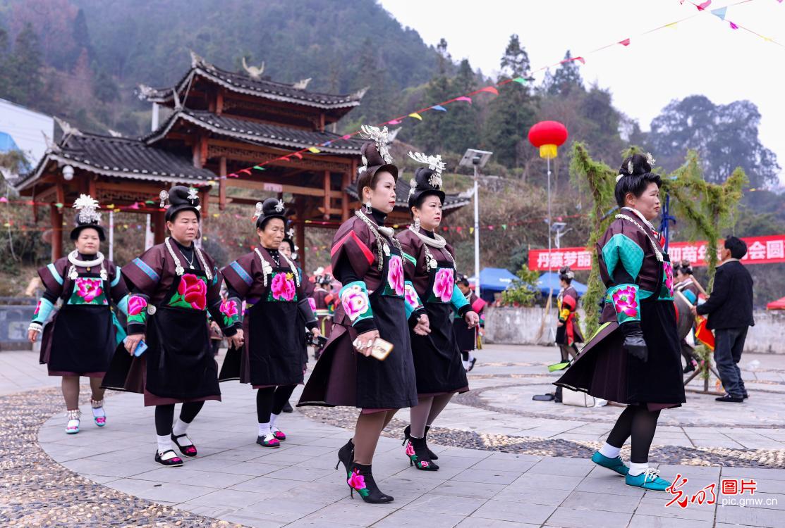 Miao villagers perform lusheng dance to welcome Spring Festival in SW China's Guizhou