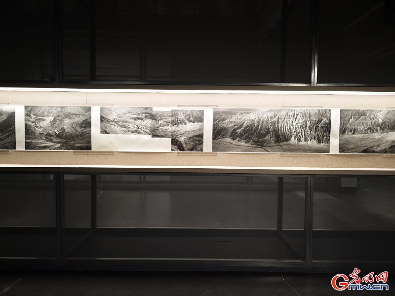 Exhibition showcases photographic reinterpretations of Chinese landscape and history in Beijing Exhibition showcases photographic reinterpretations of Chinese landscape and history in Beijing