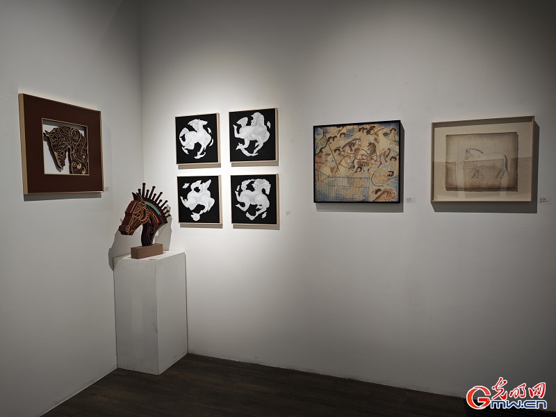 Horse-themed art exhibition kicks off in Beijing to celebrate Year of the Horse Horse-themed art exhibition kicks off in Beijing to celebrate Year of the Horse